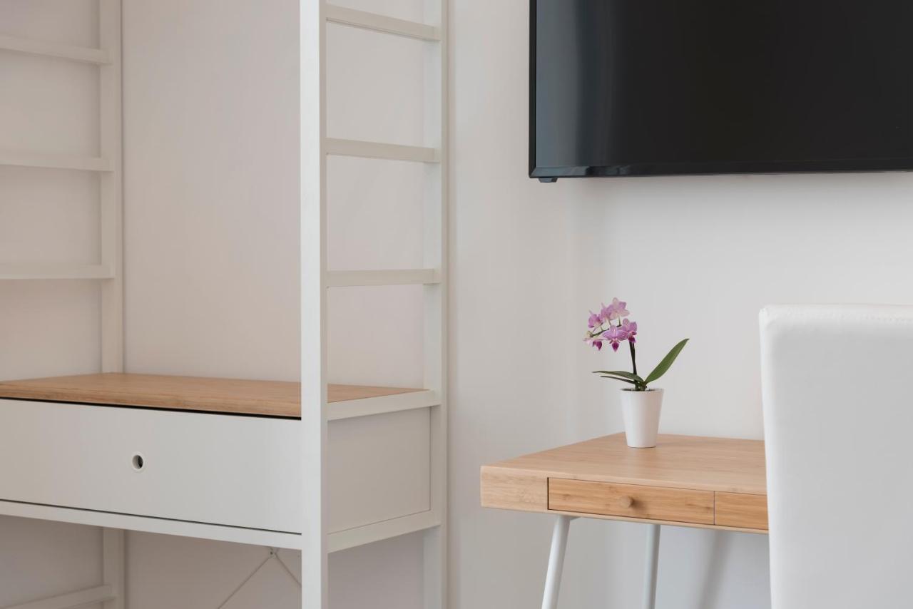 Lux Bed & Breakfast Napoli Bagian luar foto